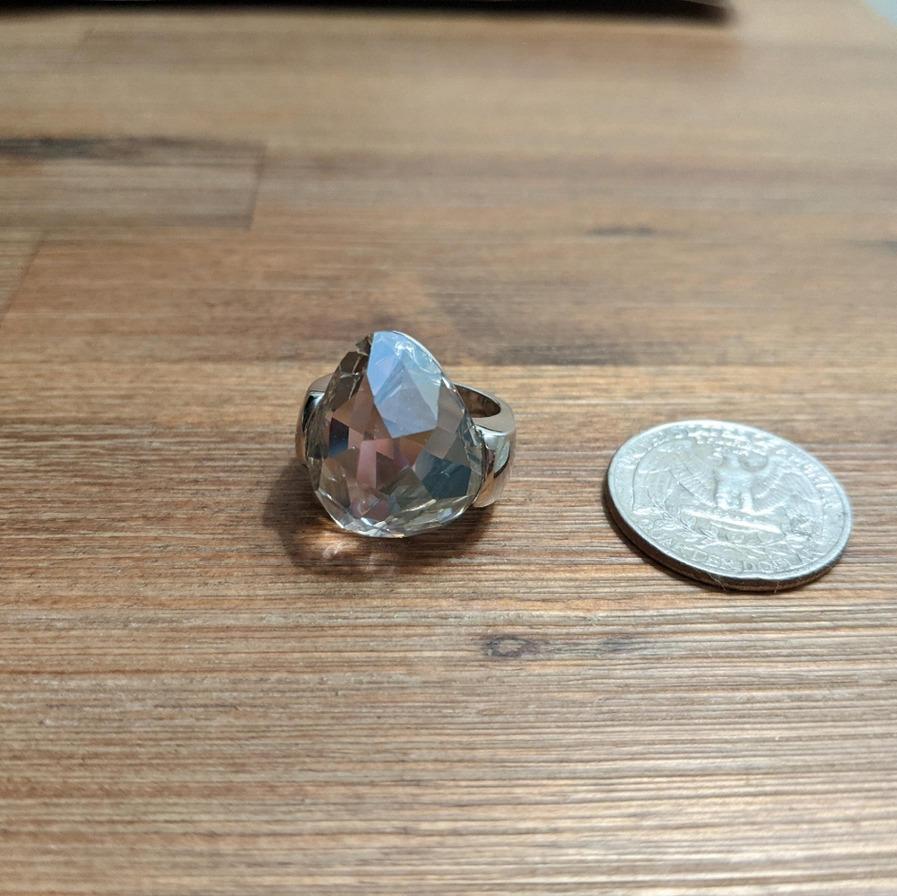 Swarovski Ring - Picture 5 of 7